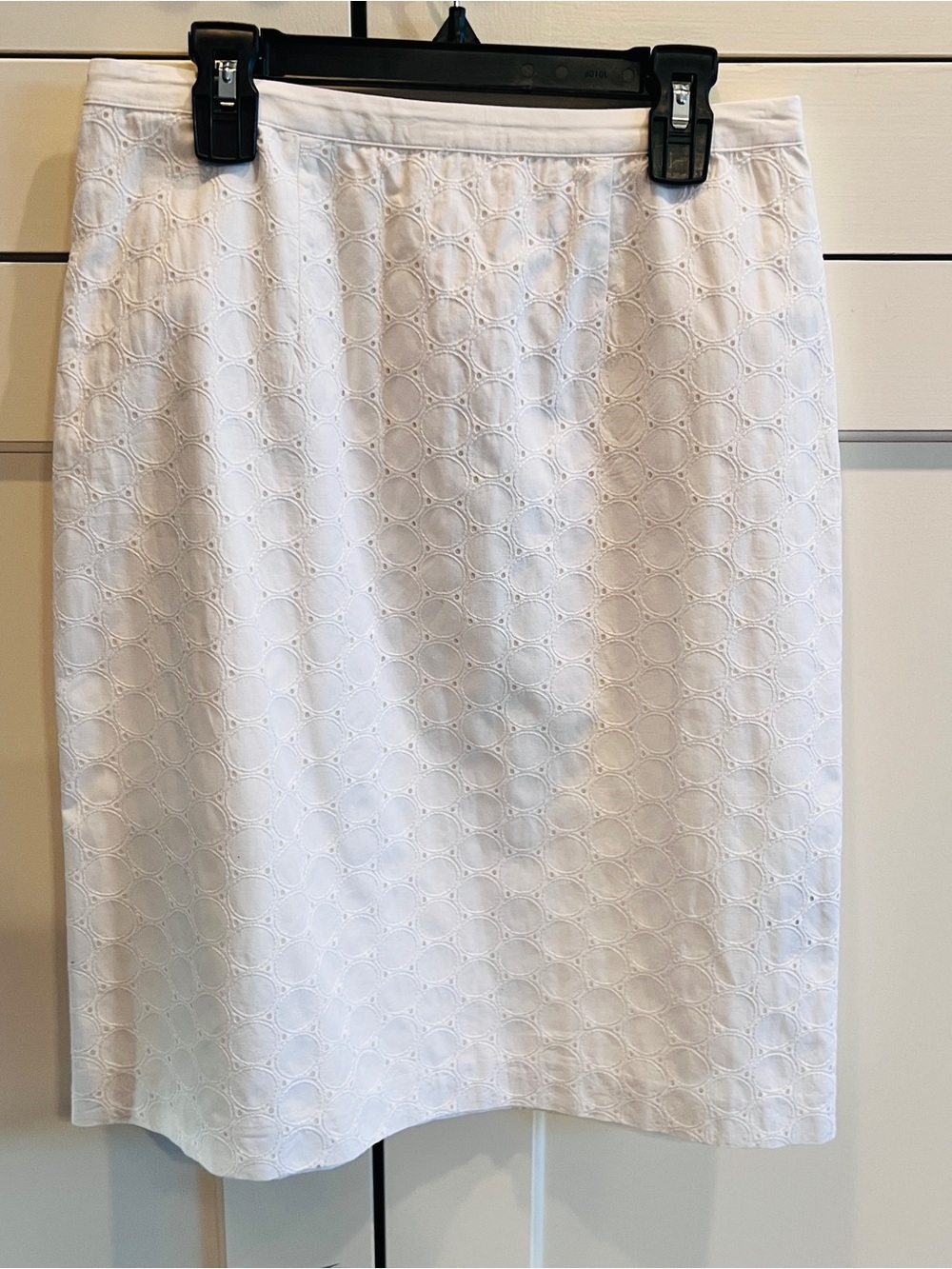 Boden white eyelet cotton pencil skirt-size 4